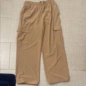 Under Armour women’s Khaki Cargo Pants